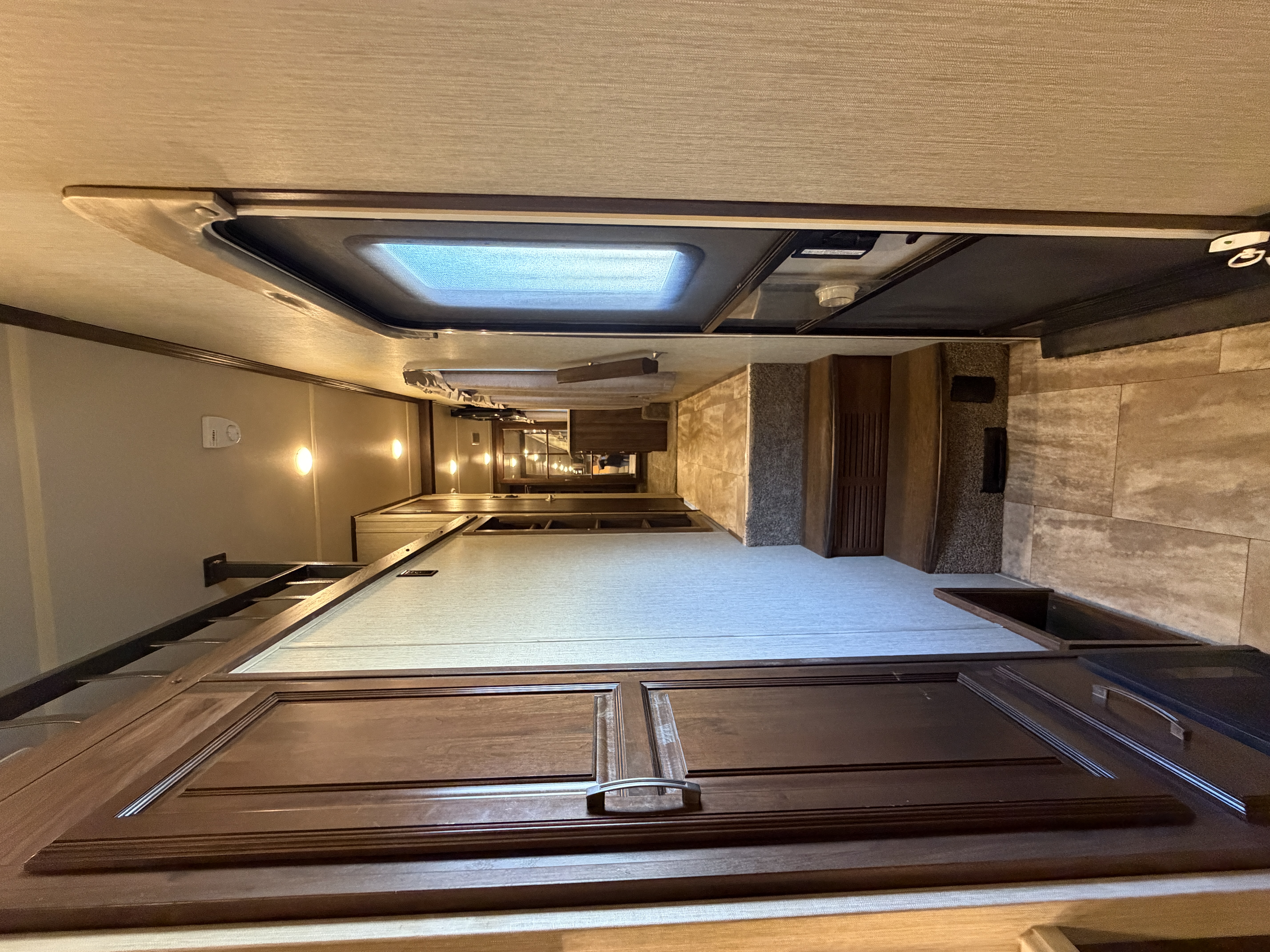 2018 Palomino Columbus Compass 377MBC - Image 14