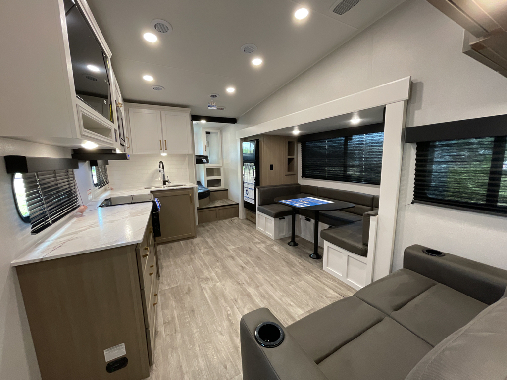 2026 Jayco Eagle SLE 28BHU - Image 6