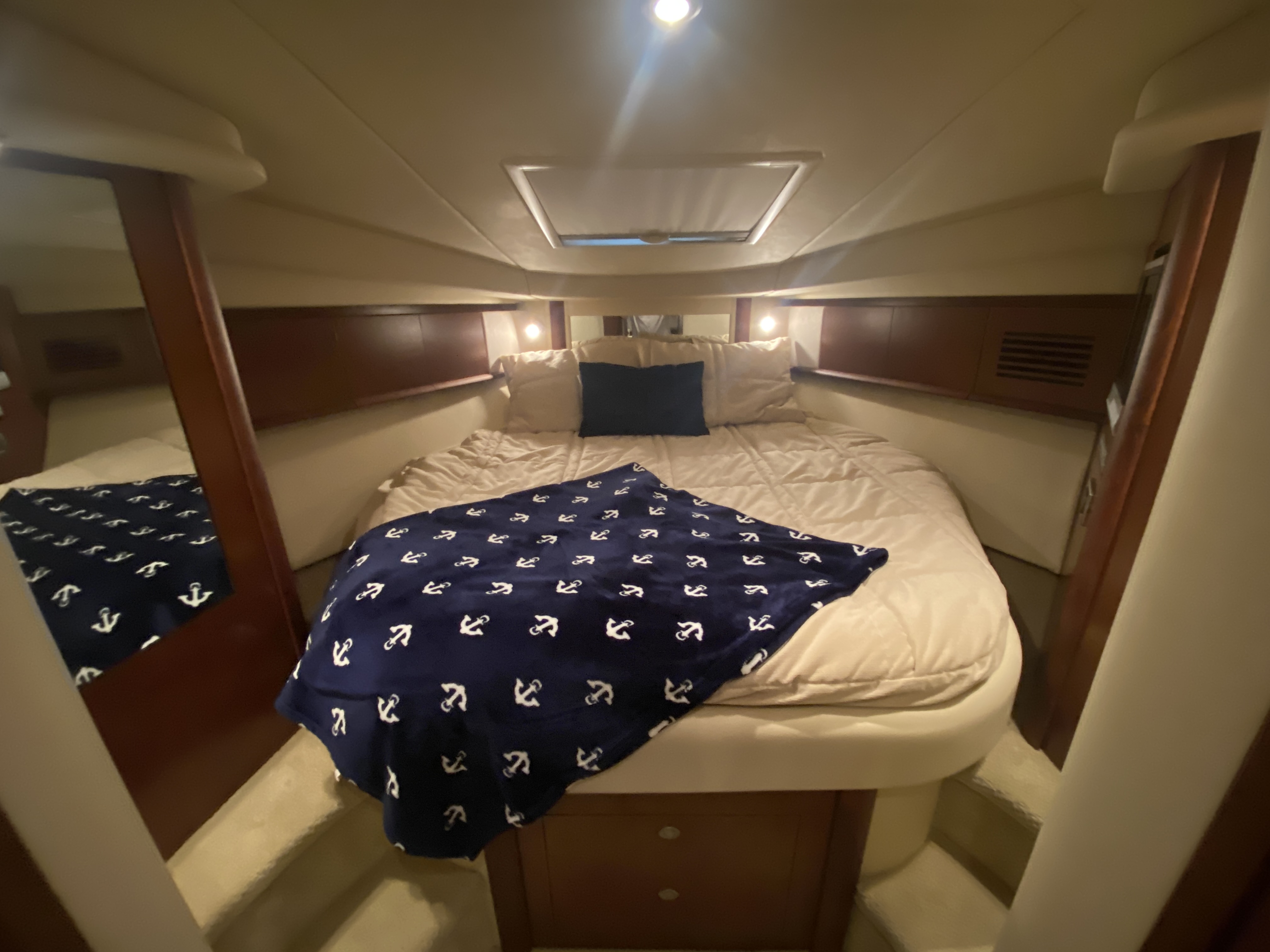 2007 Sea Ray 40 Sundancer - Image 25