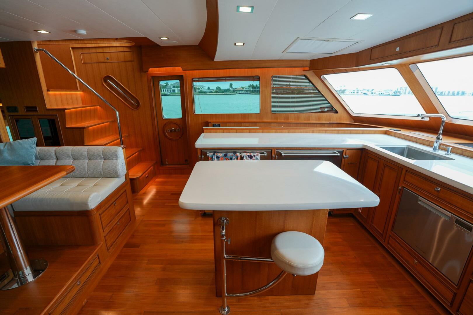 2022 Marlow Explorer 62E-CB - Image 24