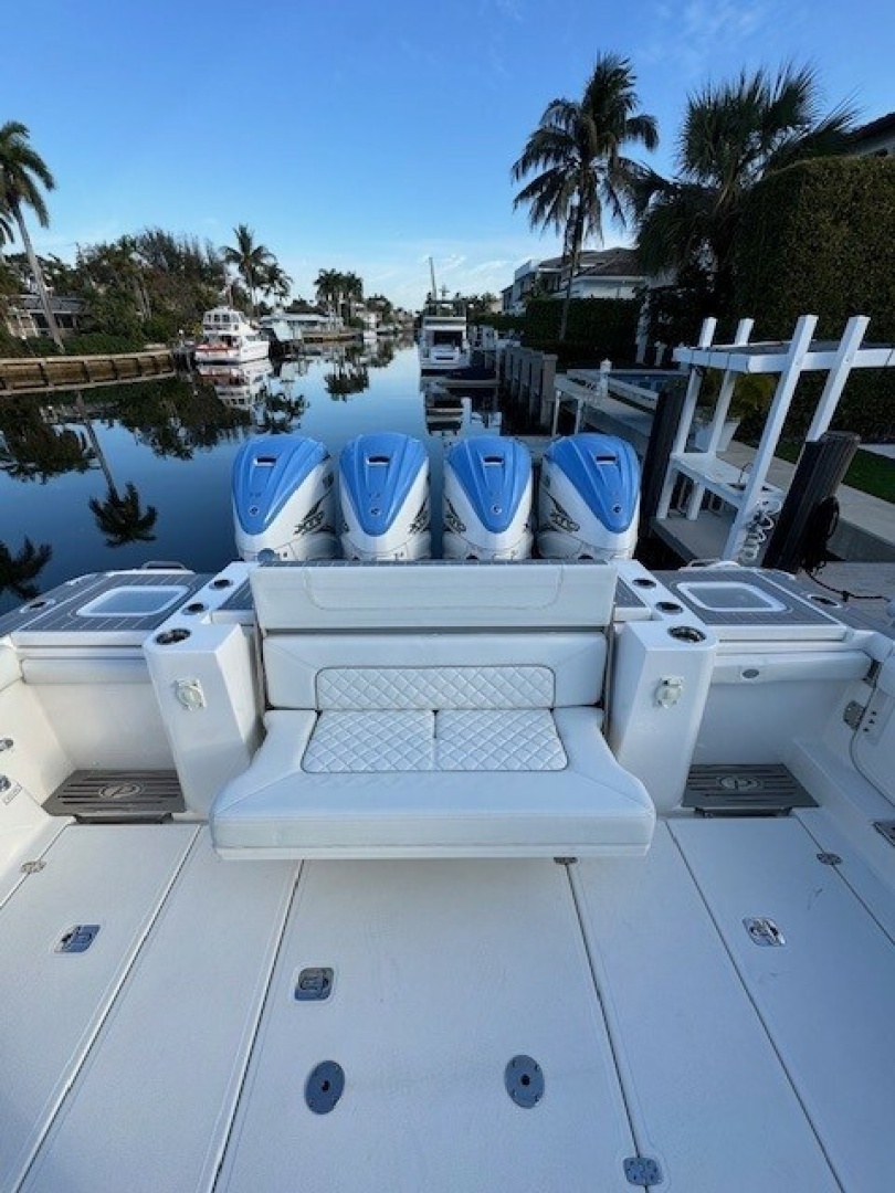 2023 PURSUIT S 428 Sport Base - Image 3