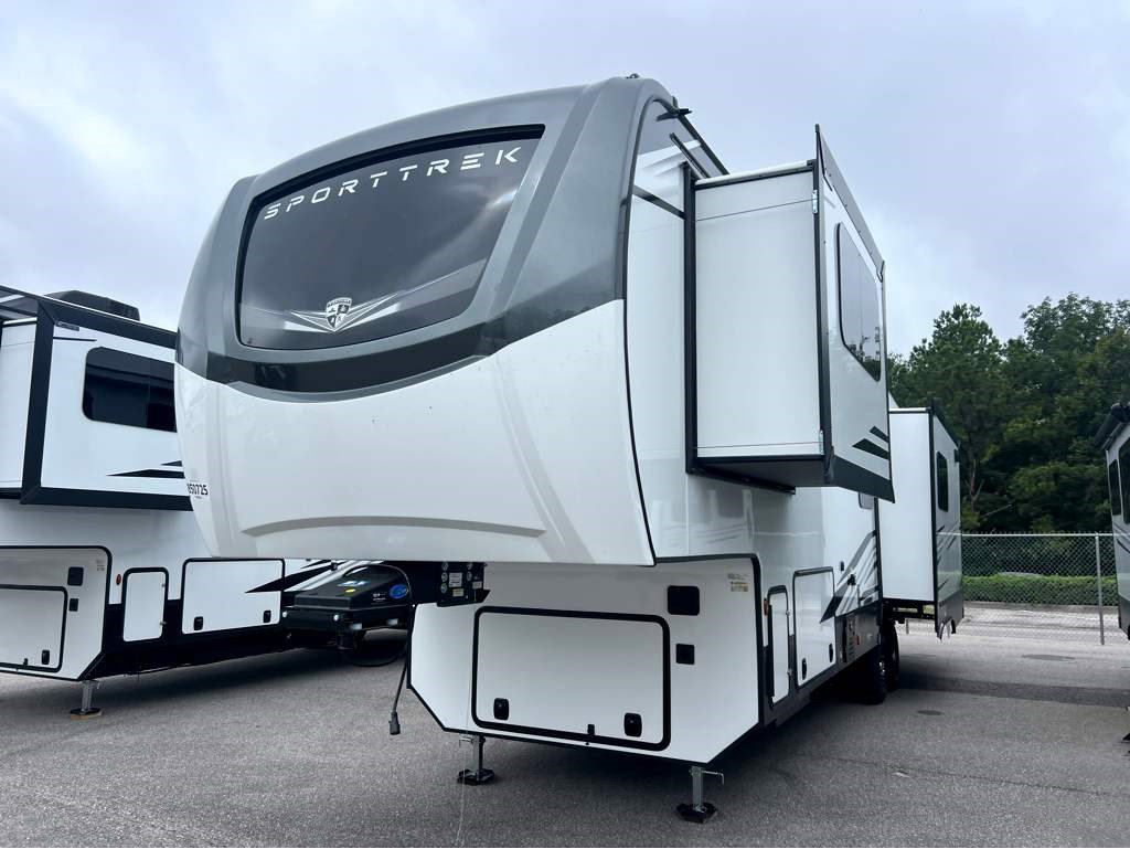 2026 VENTURE RV SPORTTREK 353VRK - Image 2