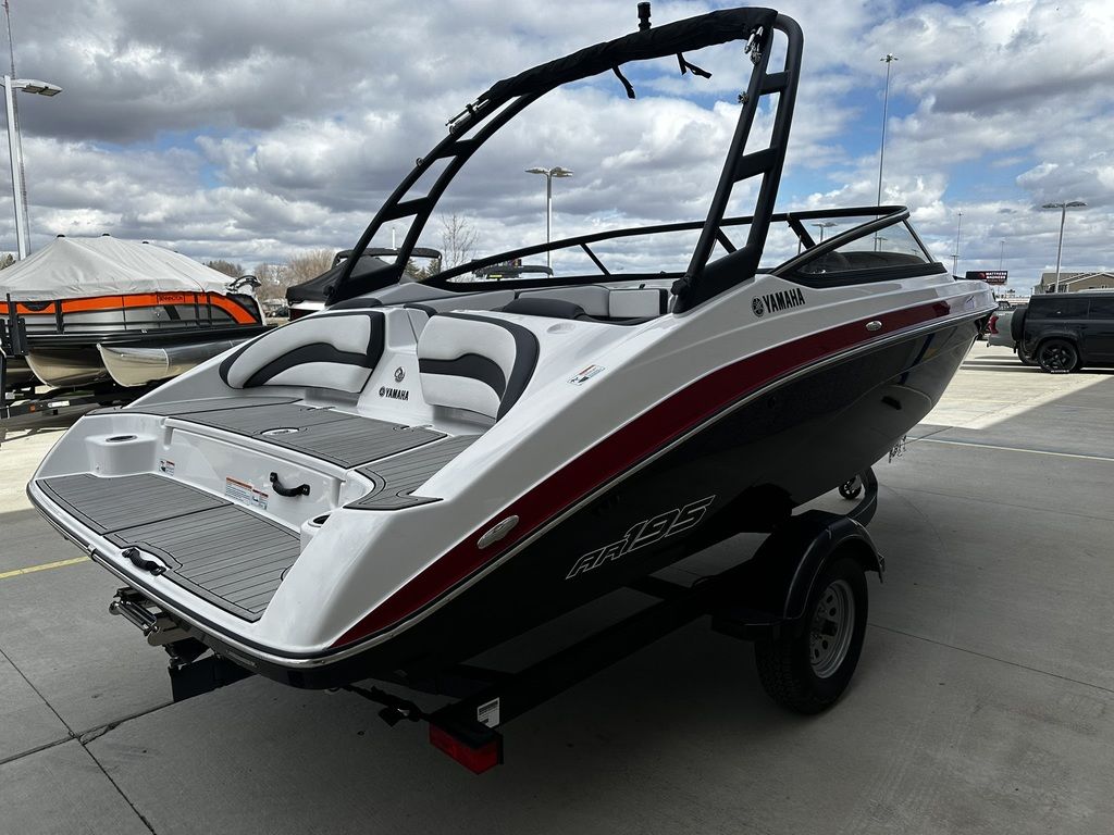 2025 Yamaha Boats AR195 - Image 23