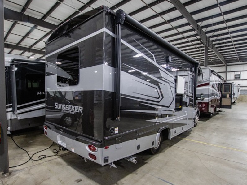 2023 Forest River Sunseeker 2400TSD - Image 3