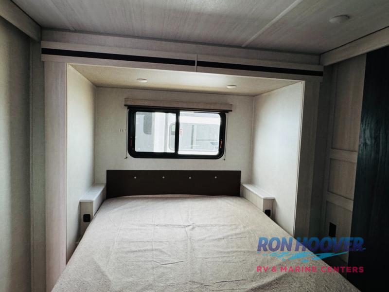 2025 FOREST RIVER 34CAMP - Image 38