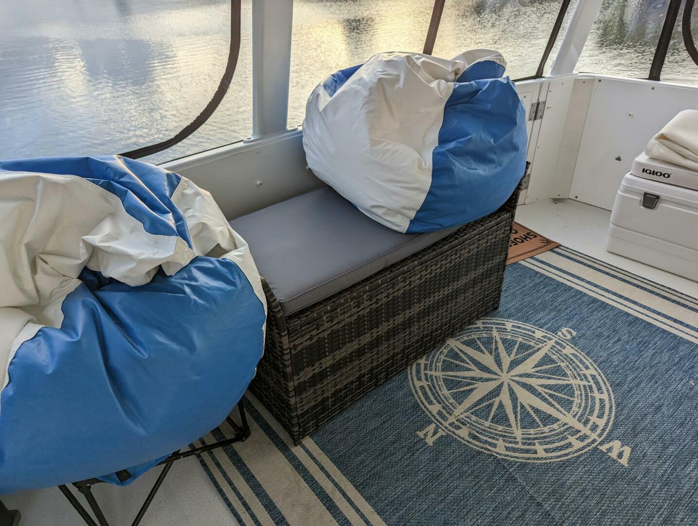1996 Carver 455 Aft Cabin - Image 7