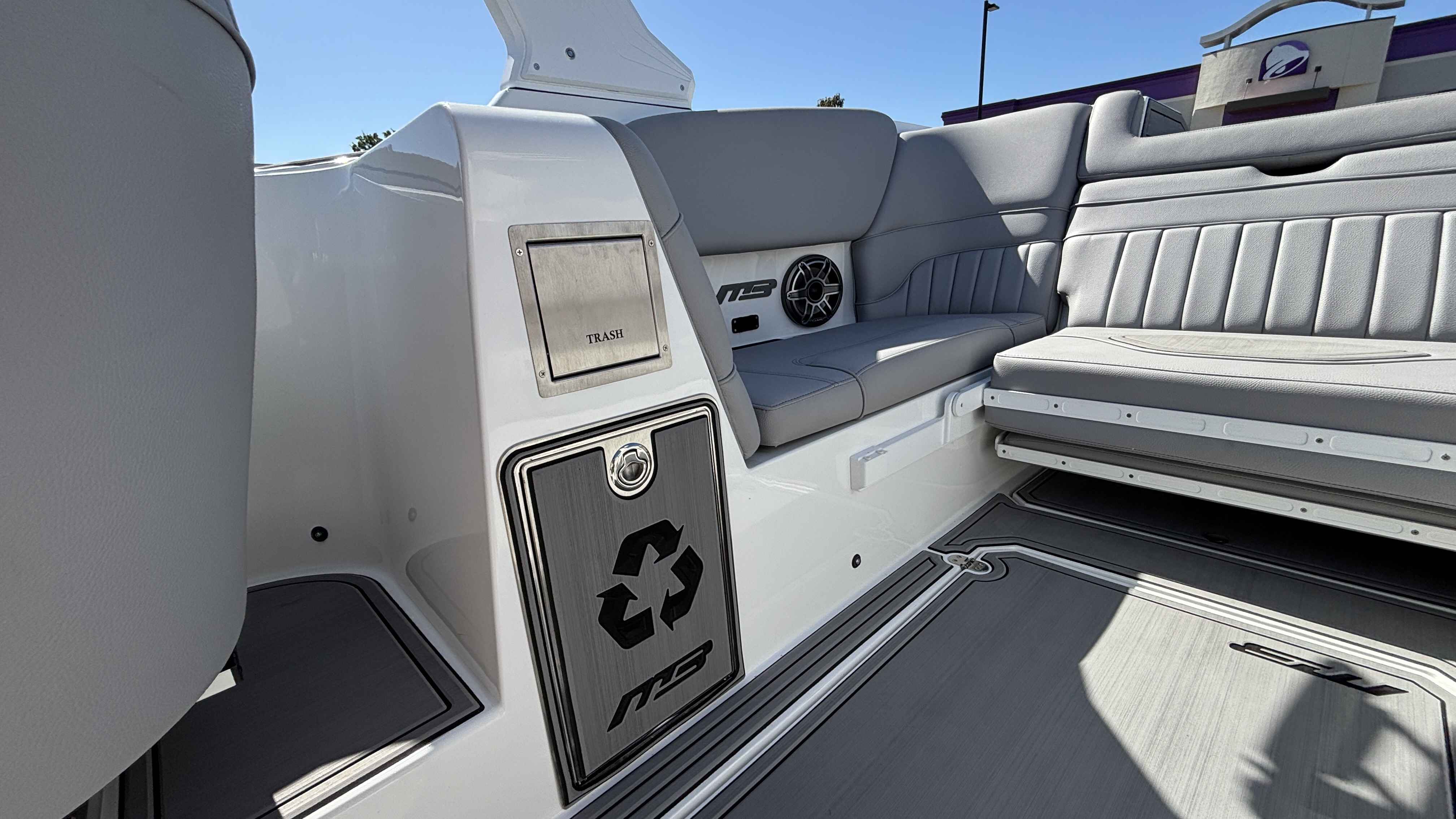 2025 MB Sports B52 25 Alpha - Image 11