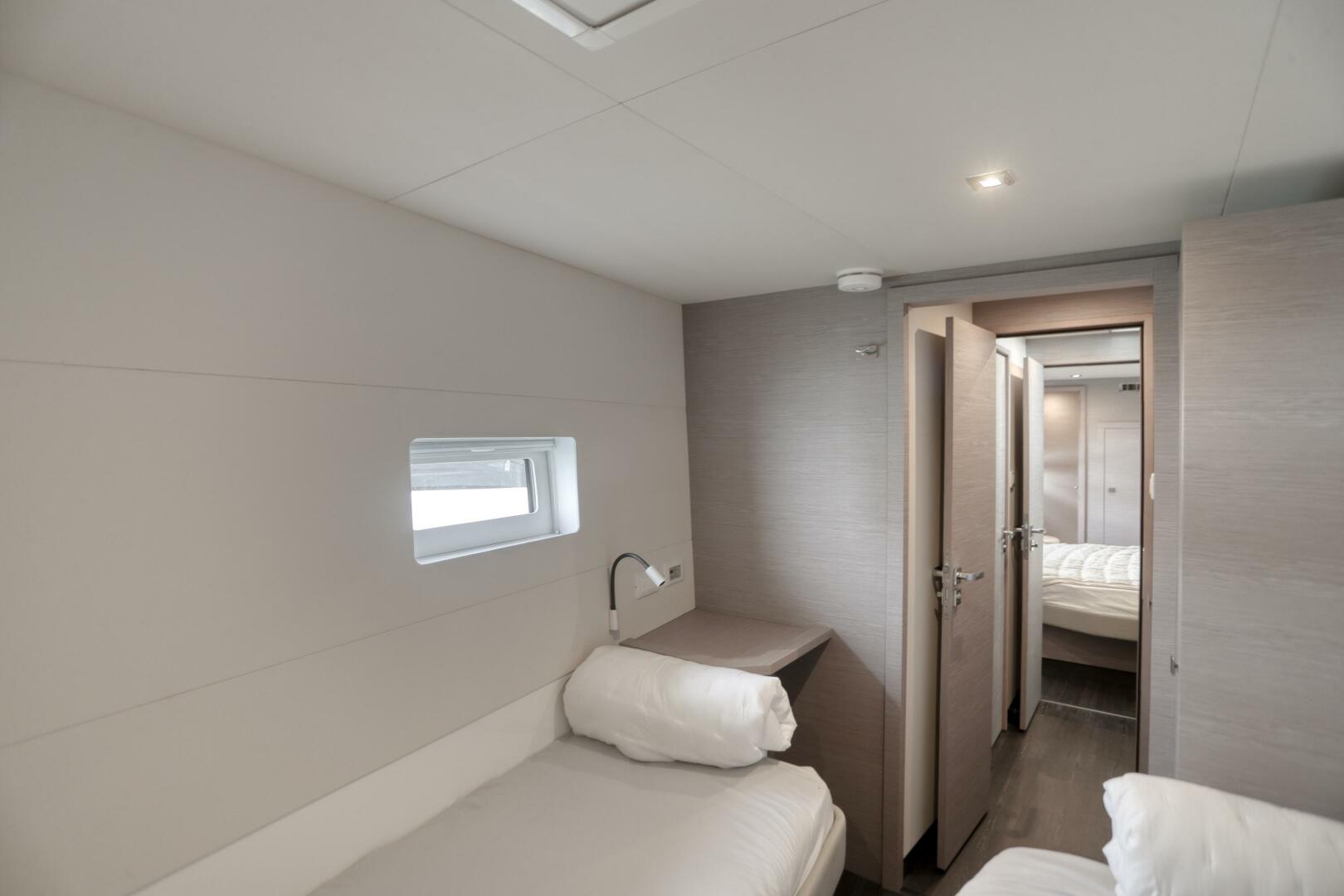 2022 Fountaine Pajot MY6 - Image 108