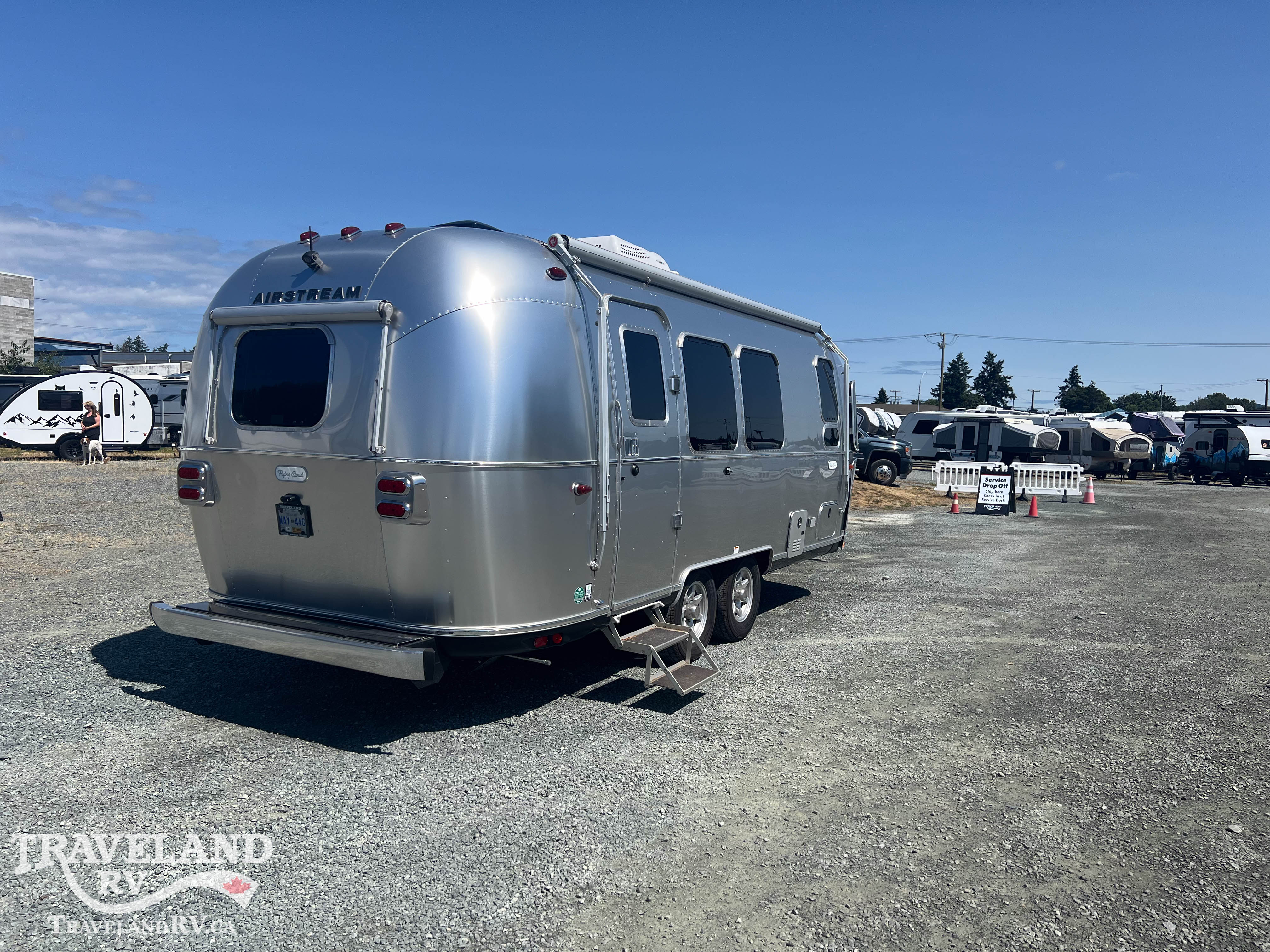2023 Airstream Flying Cloud 23FBQ - Image 7