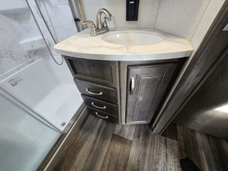2021 KEYSTONE COUGAR 357UMR - Image 18