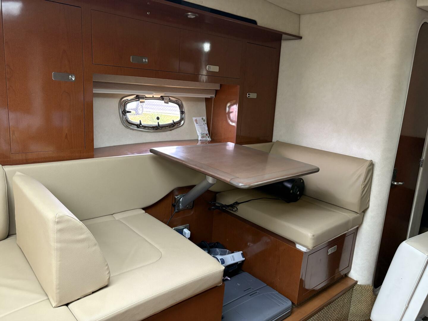 2012 Sea Ray 310 Sundancer - Image 23
