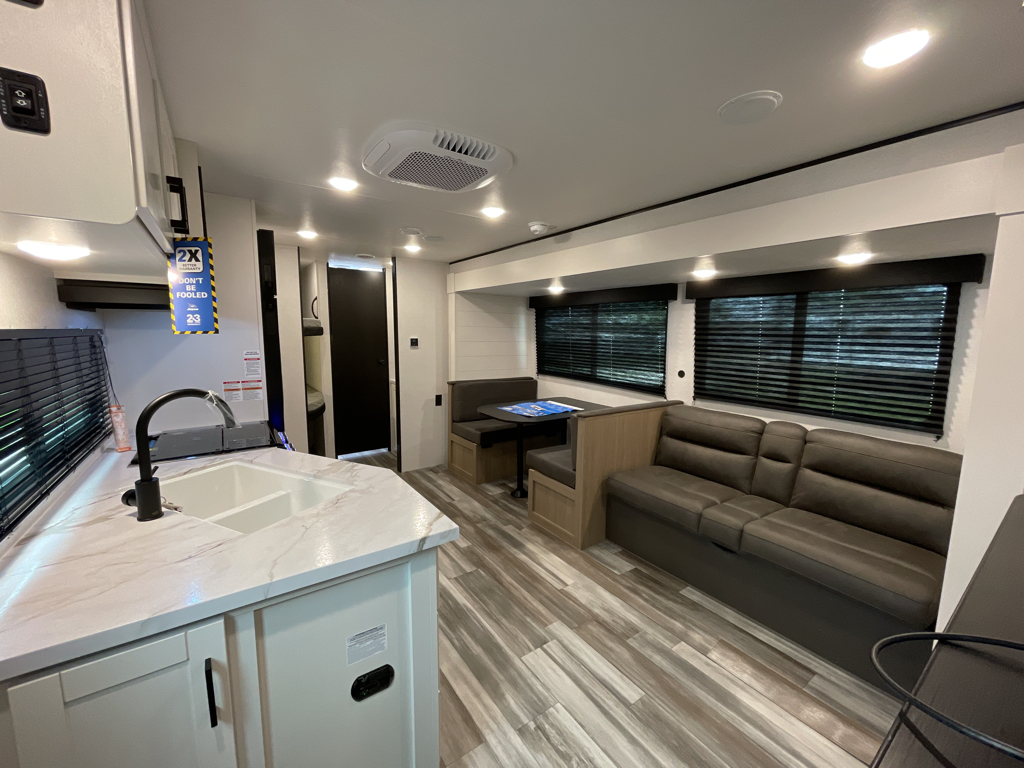 2026 Jayco Jay Flight SLX 261BHS - Image 6