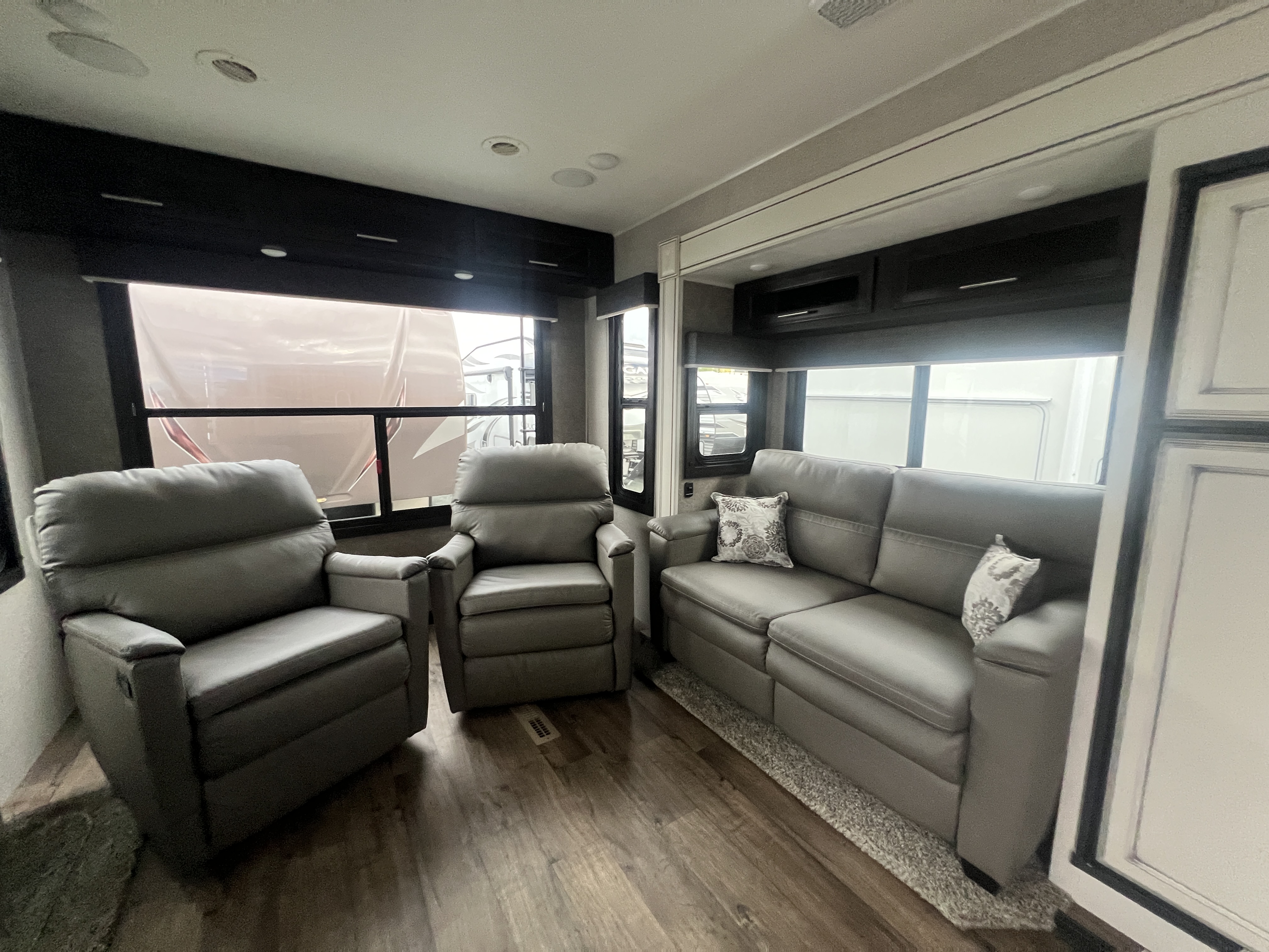 2020 Jayco Eagle HT 270RLDS - Image 7