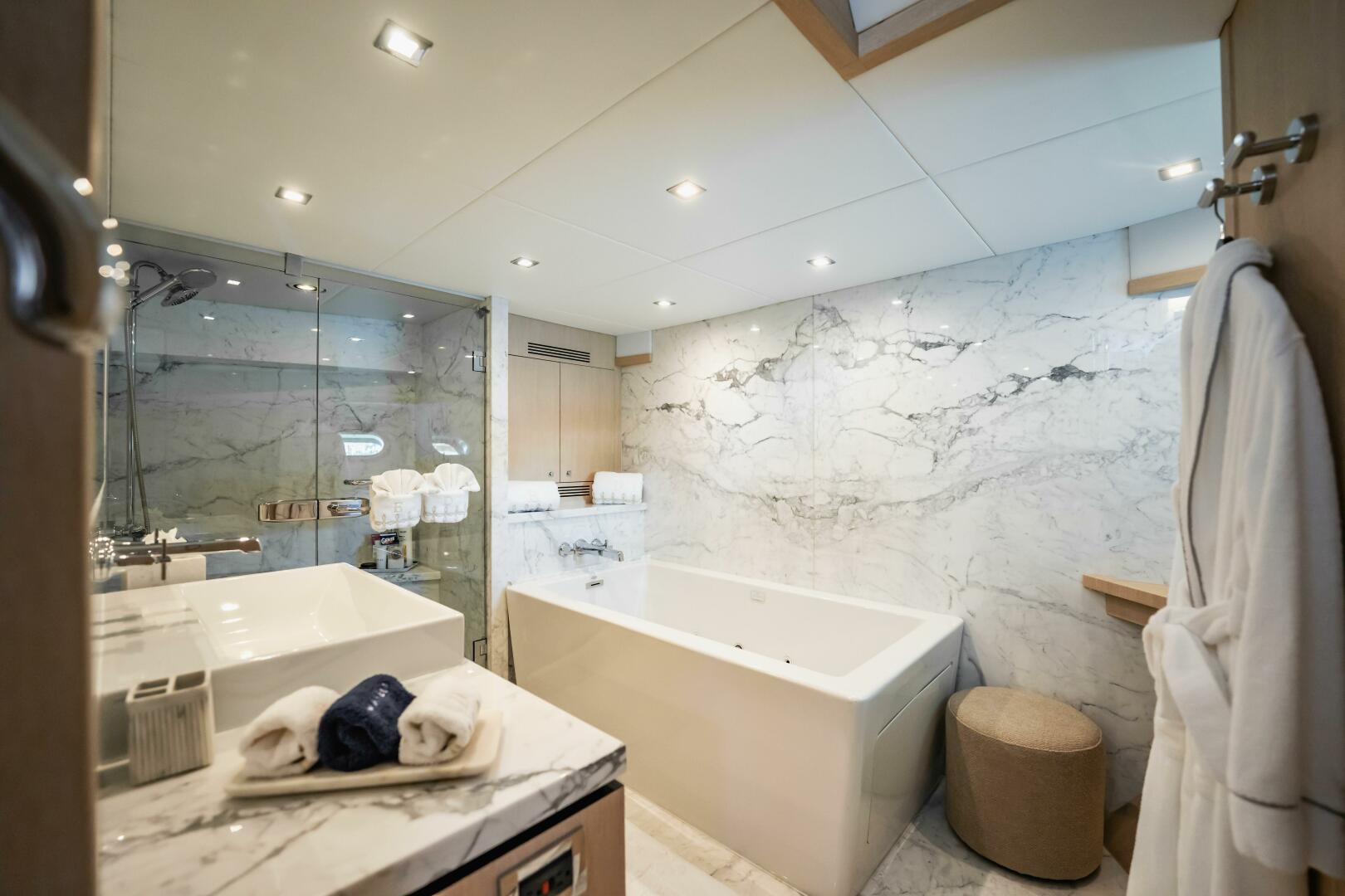 2011 Sunseeker 34 Metre Yacht - Image 49