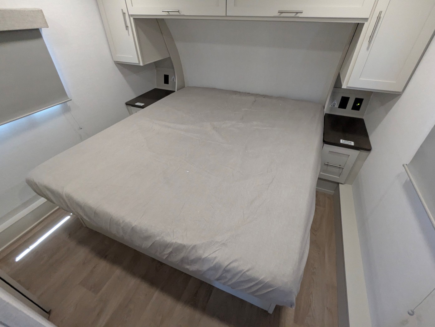2027 Alliance RV Avenue 30BH - Image 22