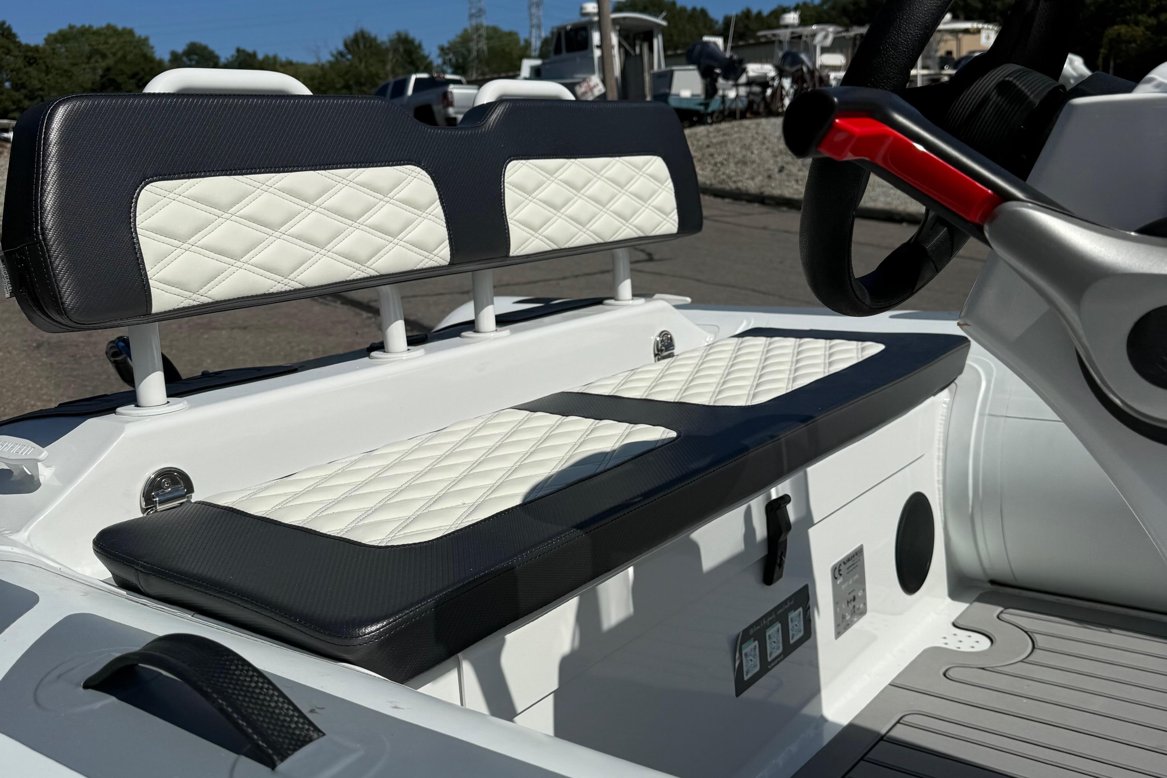 2025 Highfield Sport 420 Standard - Image 9