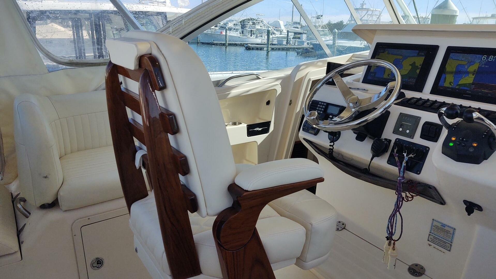 2006 Grady-White Express 360 - Image 9