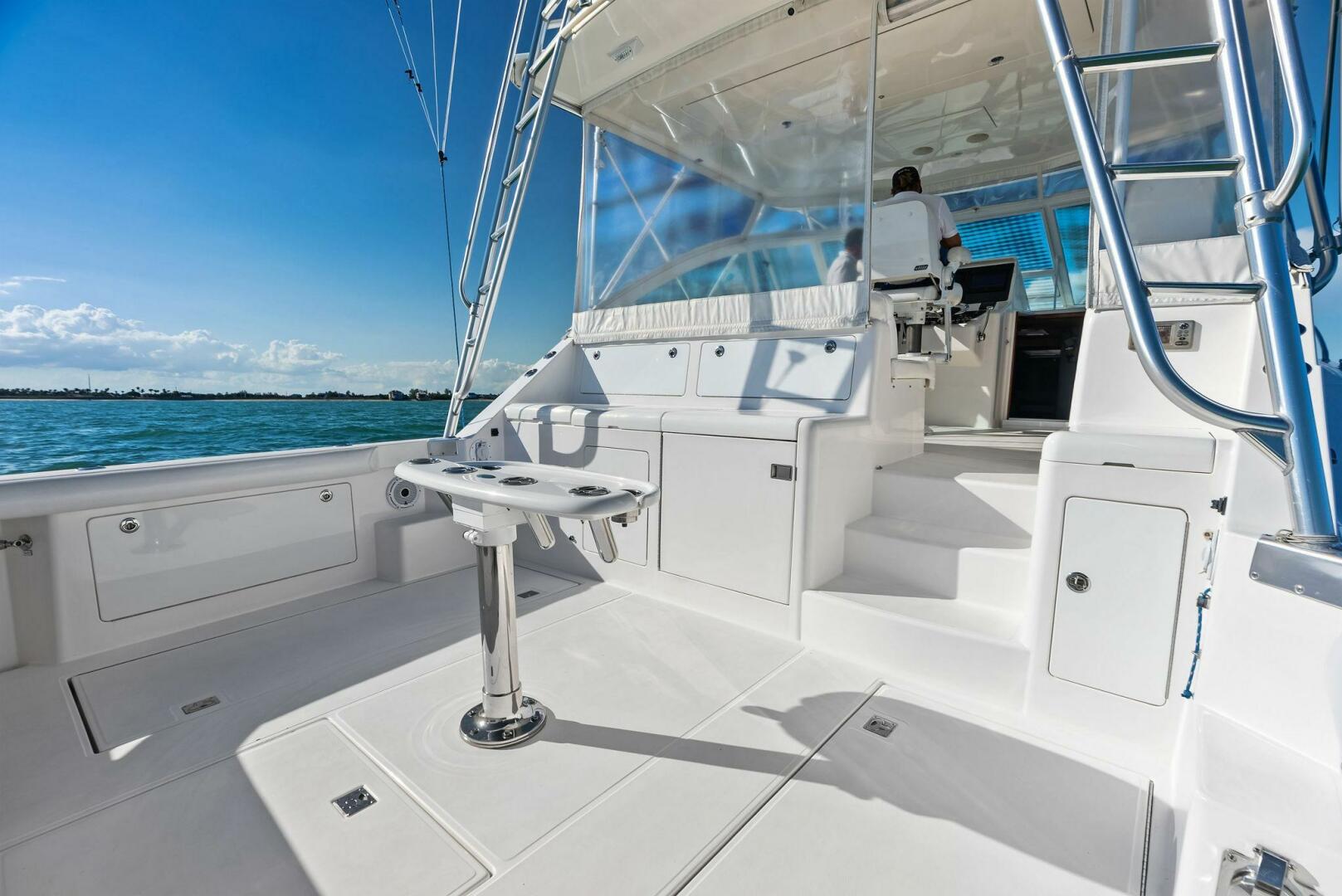 2006 Cabo 45 Express - Image 17
