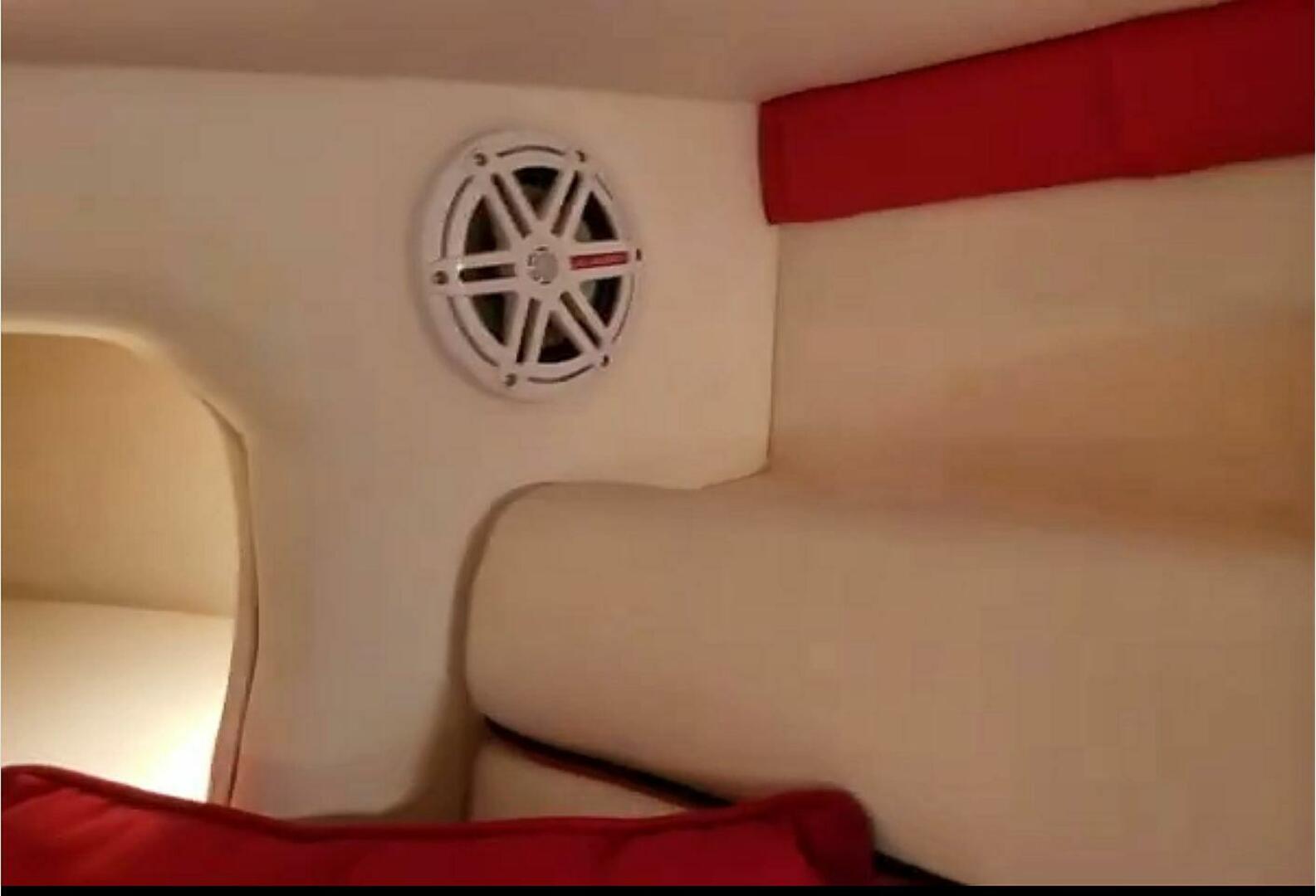 2008 Donzi 35 ZR - Image 34