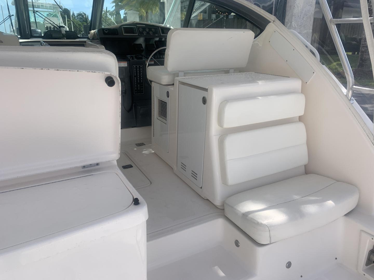 2008 Tiara Yachts 3800 Open - Image 9