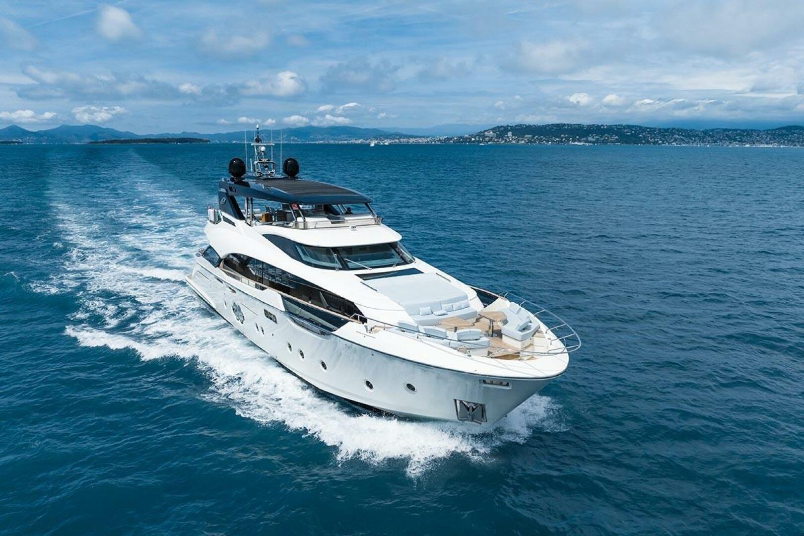 2021 Monte Carlo Yachts MCY 96 - Image 4
