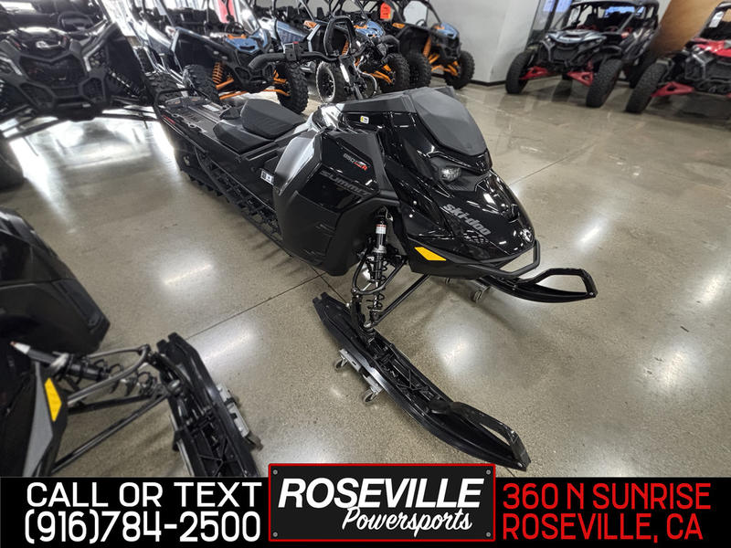 2026 Ski-Doo SUMMIT EDGE 8TR 165 - Image 4