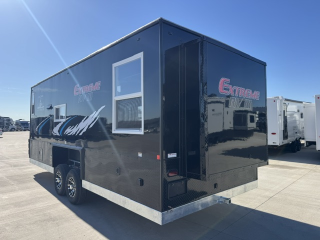 2027 ICE CASTLE RV EXTREME III 8X21 - Image 5