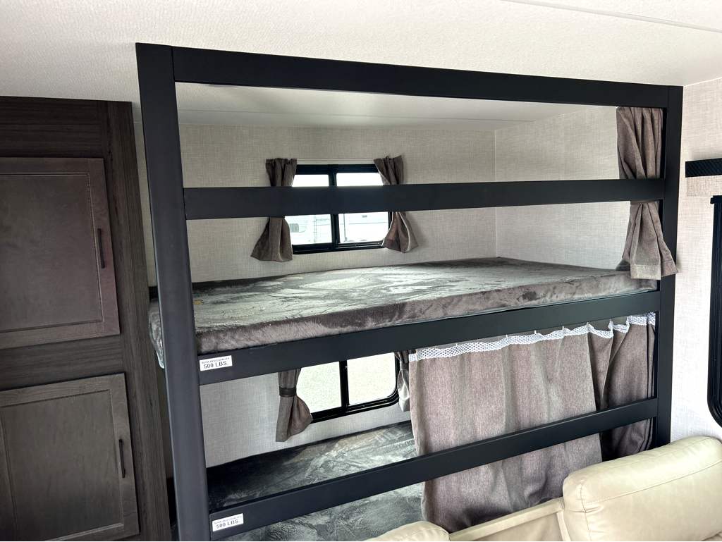 2026 VENTURE RV SPORTTREK 312VBH - Image 14
