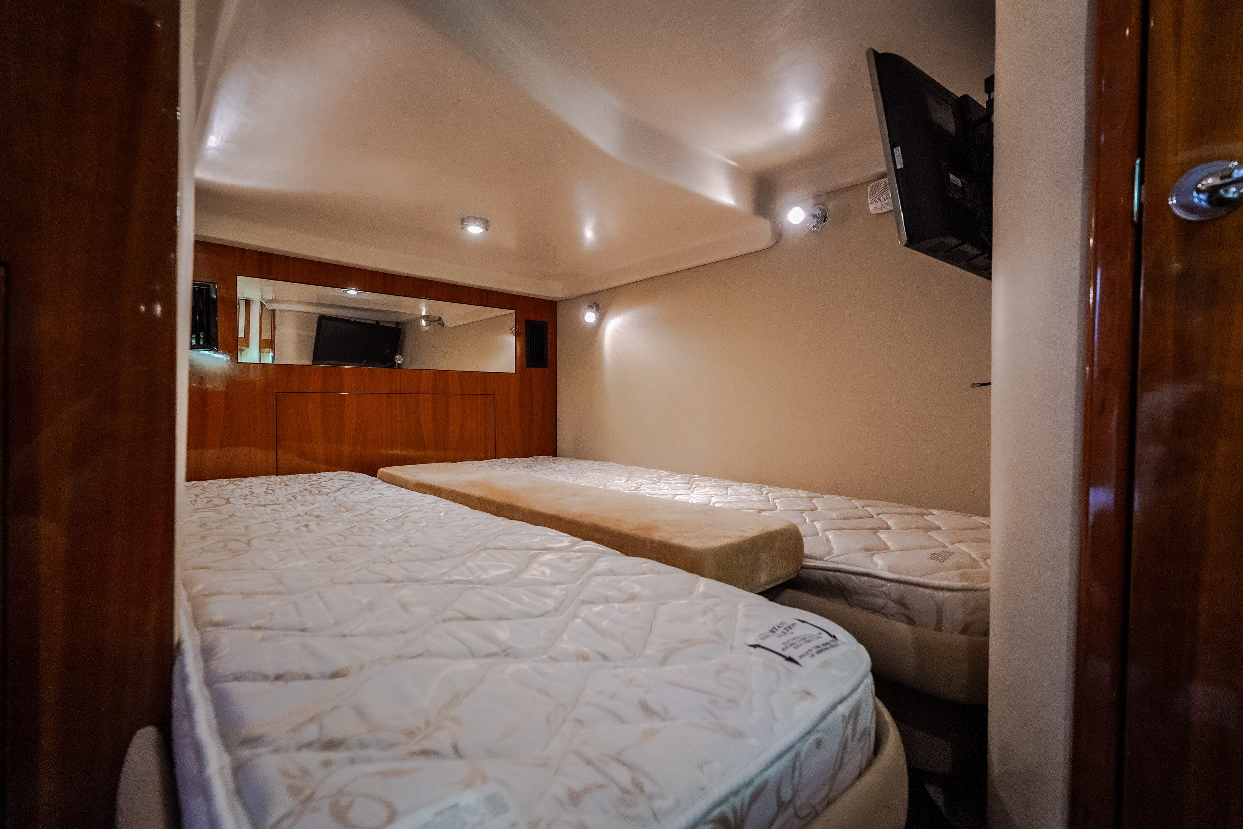 2009 Regal 4460 Express Cruiser - Image 50