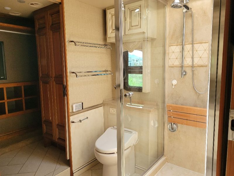 2016 Tiffin Allegro Bus 45 OP - Image 22