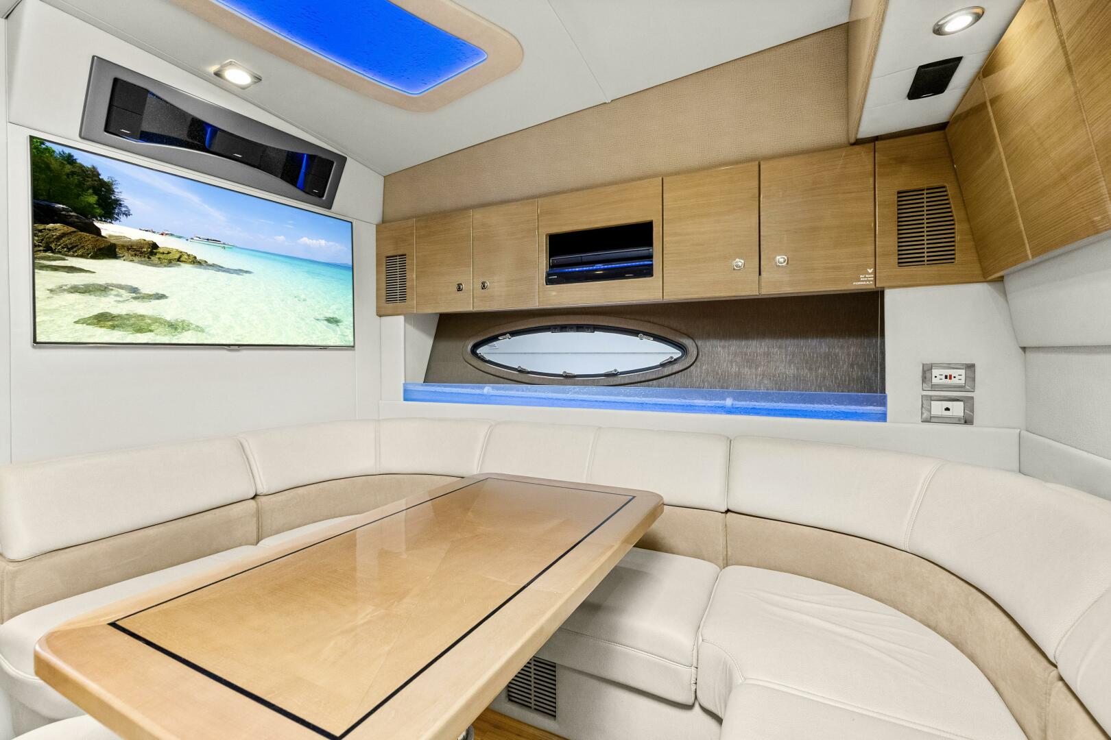 2016 Formula 45 Yacht - Image 25