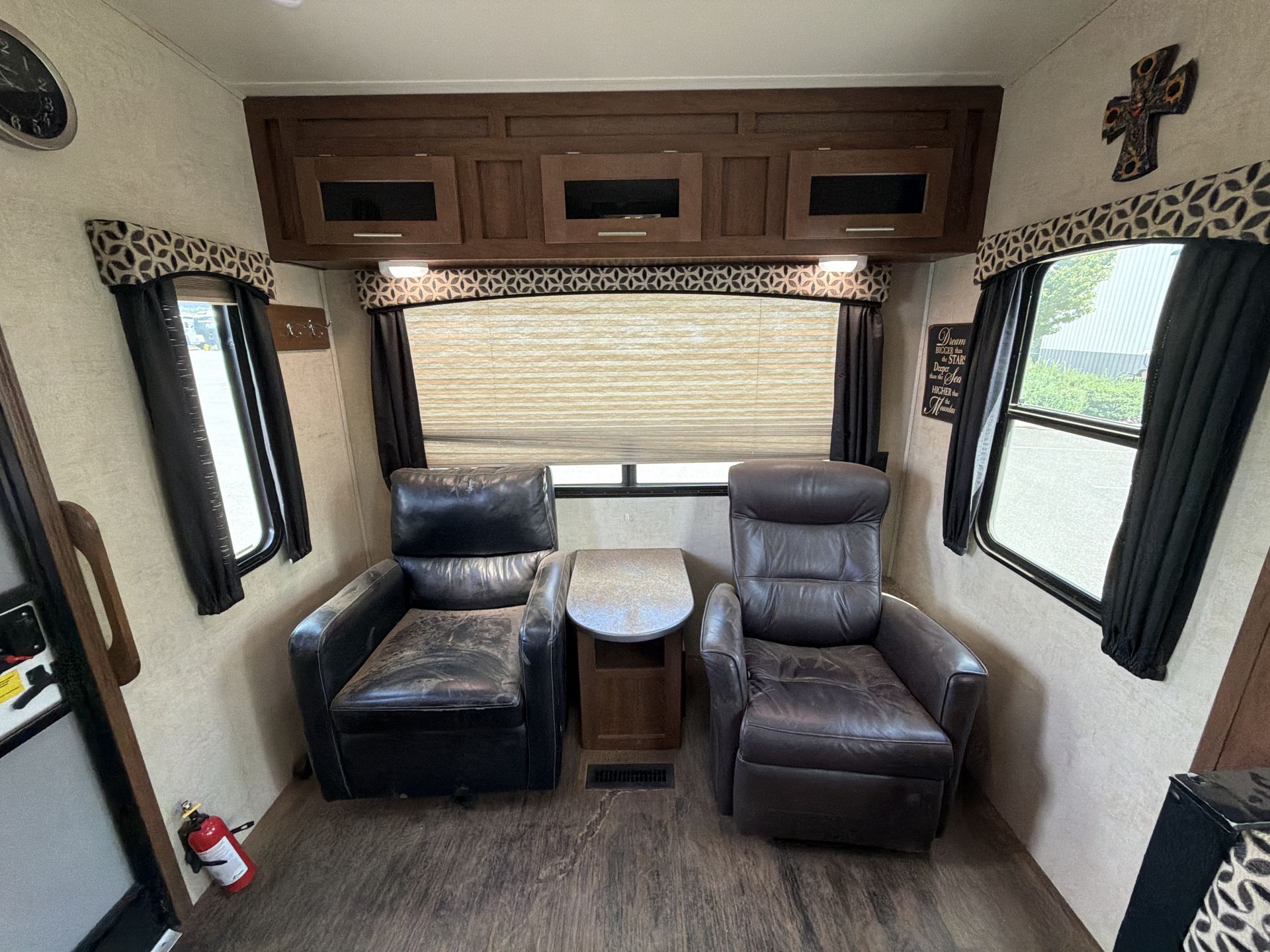 2015 Forest River Wildcat Maxx 242RLX - Image 18