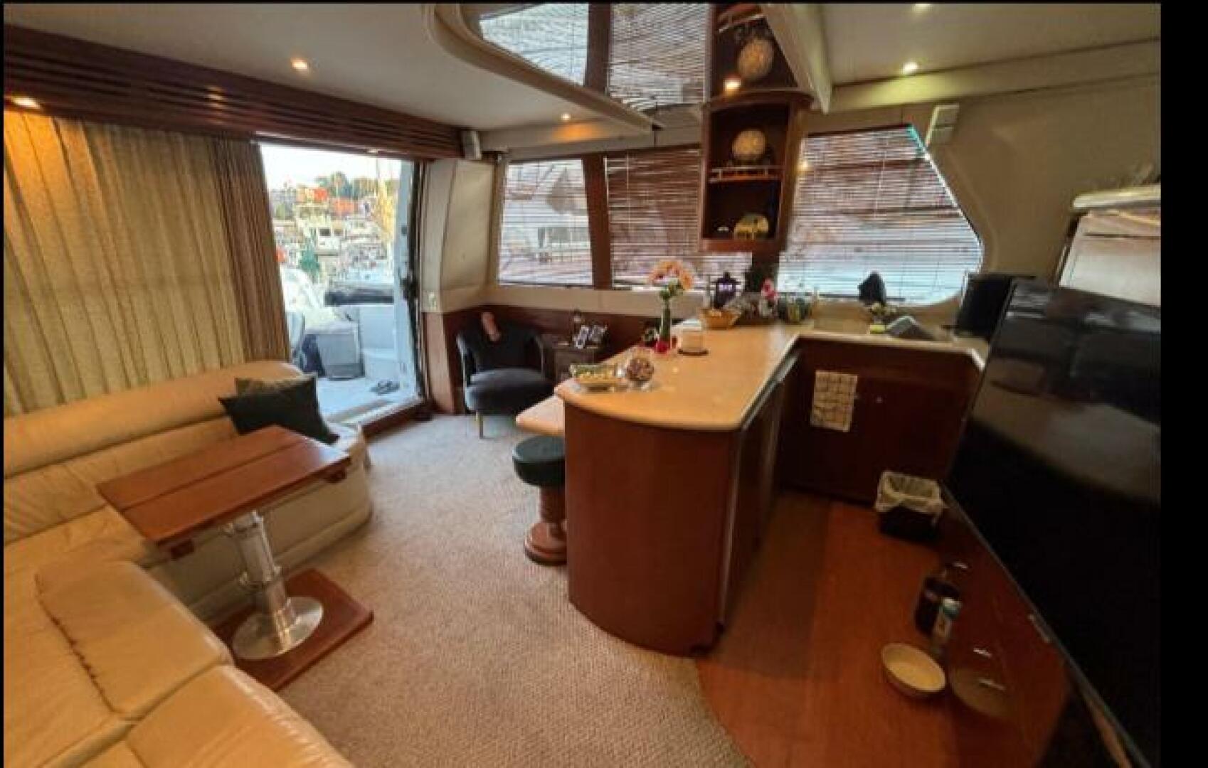 1998 Carver 530 Voyager - Image 19