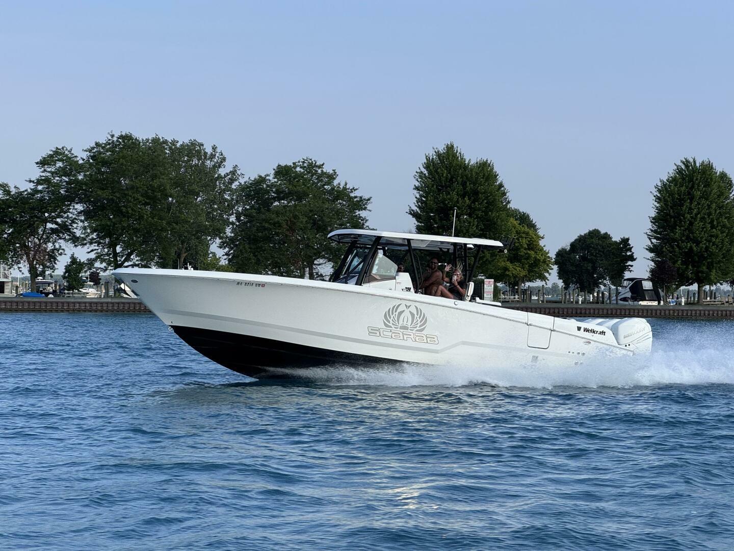2022 Wellcraft 352 Fisherman - Image 1
