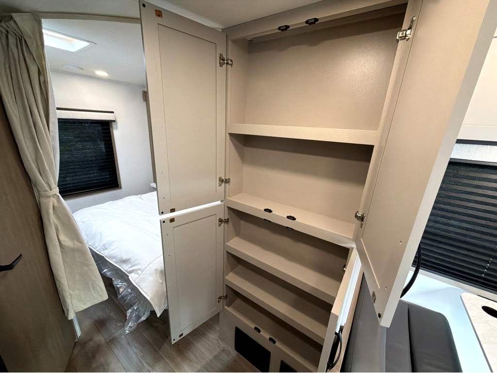 2027 ENTEGRA COACH ODYSSEY SE 22C - Image 18