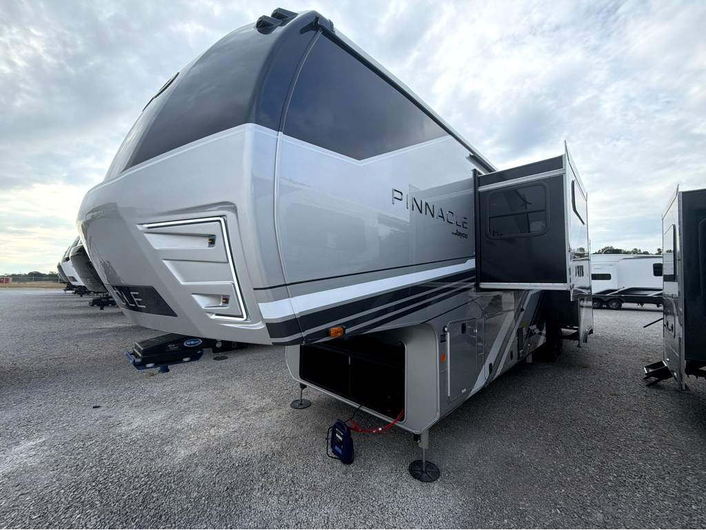 2027 JAYCO PINNACLE 38FBRK - Image 4