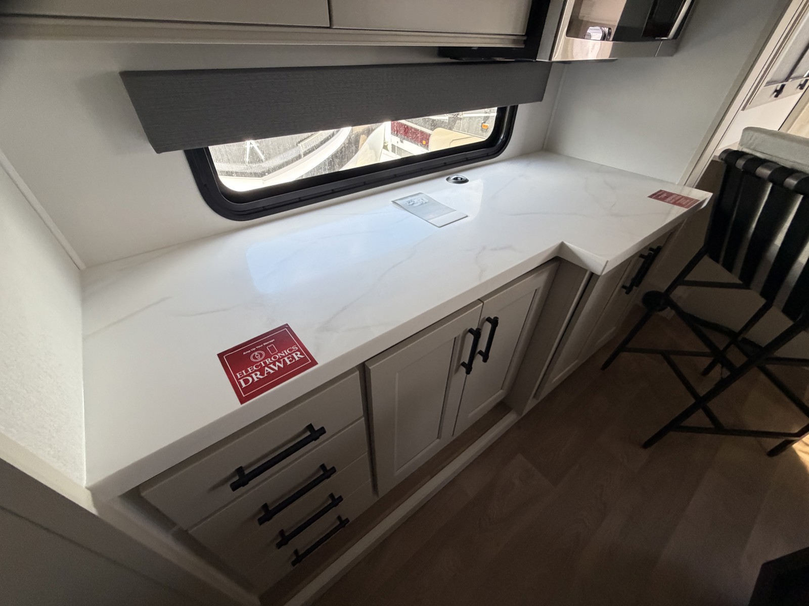 2026 GRAND DESIGN 390RK - Image 30
