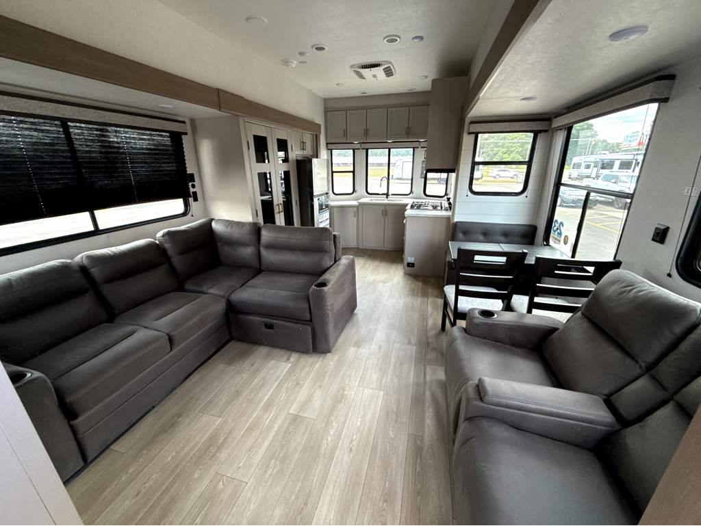 2027 JAYCO JAY FLIGHT BUNGALOW 404LOFT - Image 7