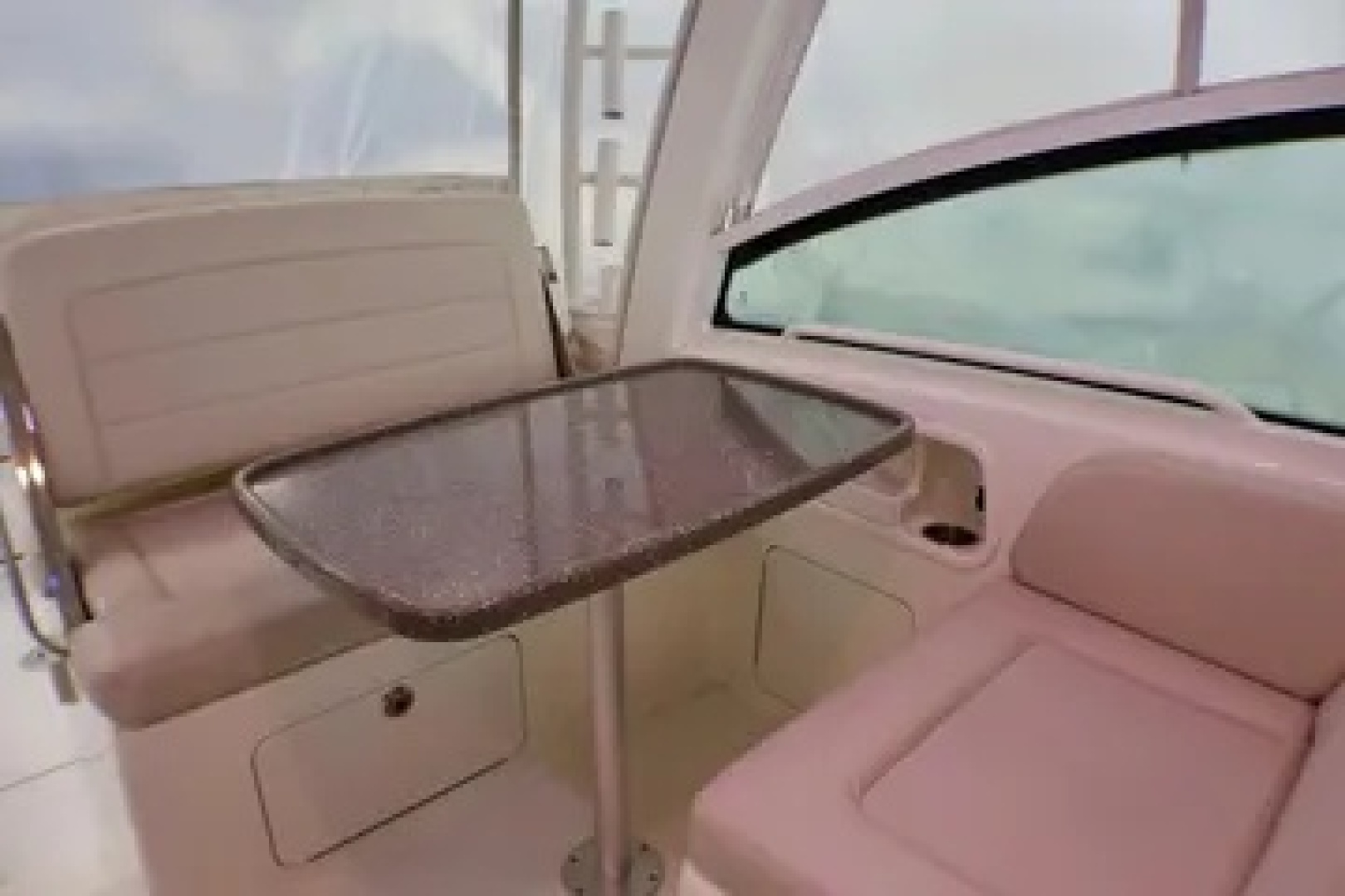 2020 Boston Whaler Conquest - Image 11