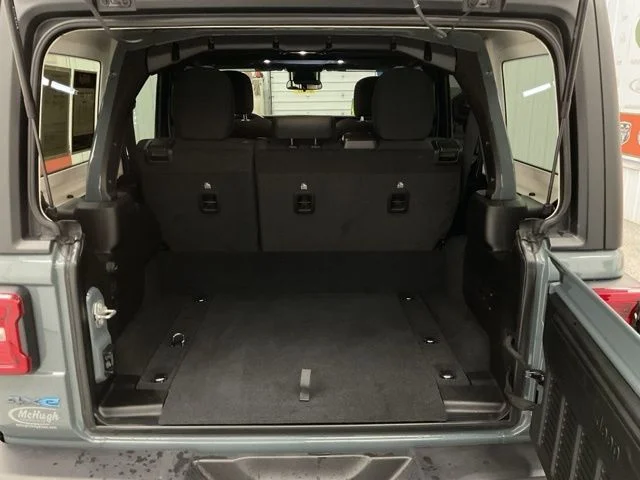 2025 Jeep Wrangler 4xe Rubicon 4x4 - Image 7