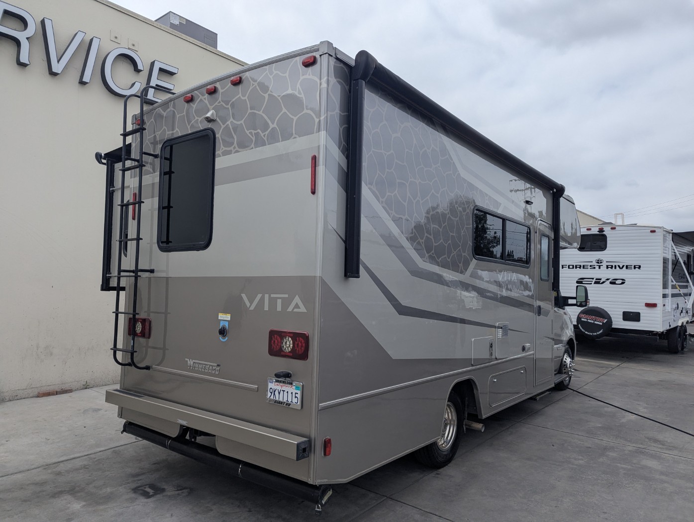 2024 Winnebago Vita 24P - Image 5