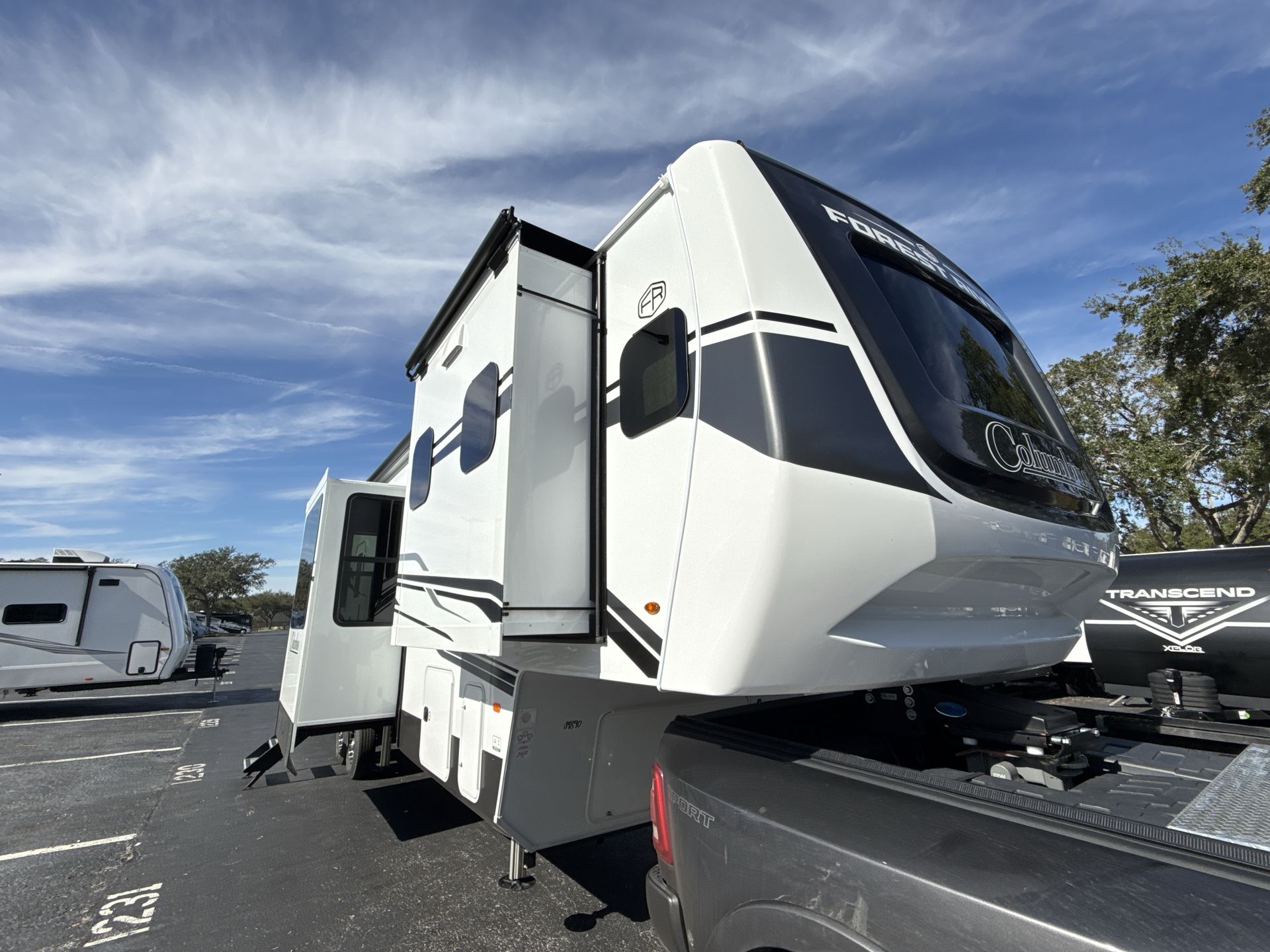 2025 Palomino Columbus