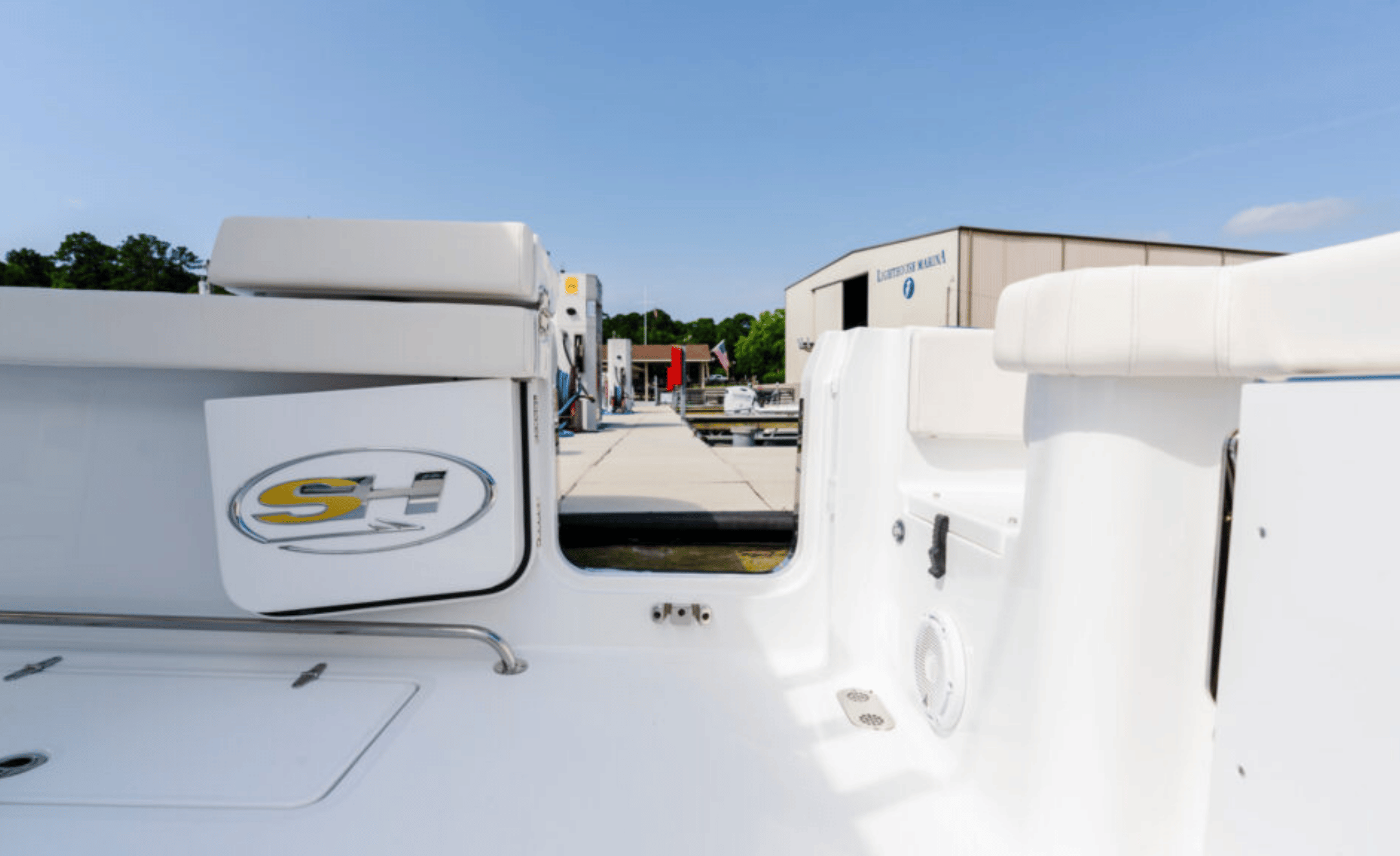 2027 Sea Hunt Gamefish 30CB - Image 9