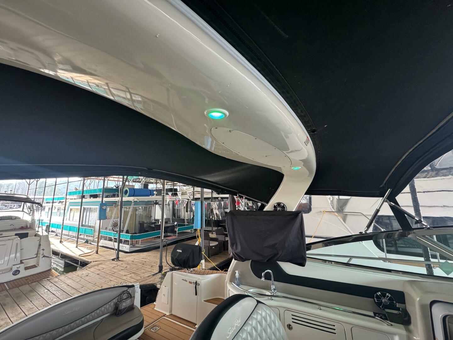 2002 Sea Ray 380 Sundancer - Image 32