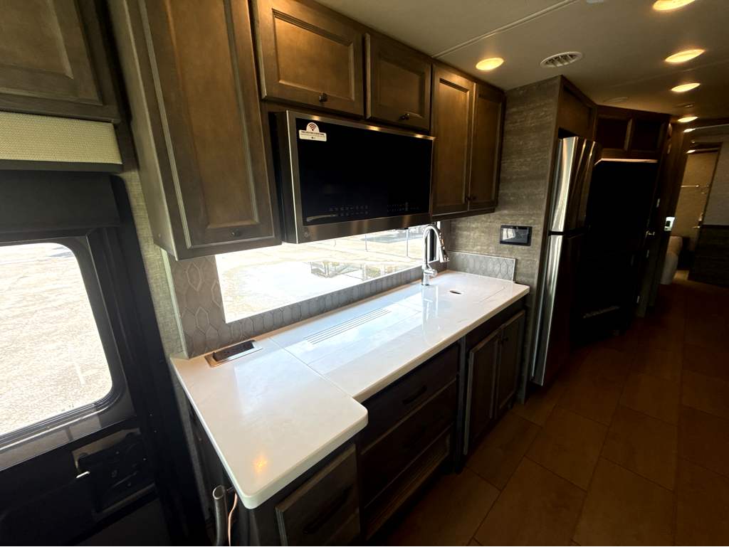 2023 TIFFIN ALLEGRO 36UA - Image 14