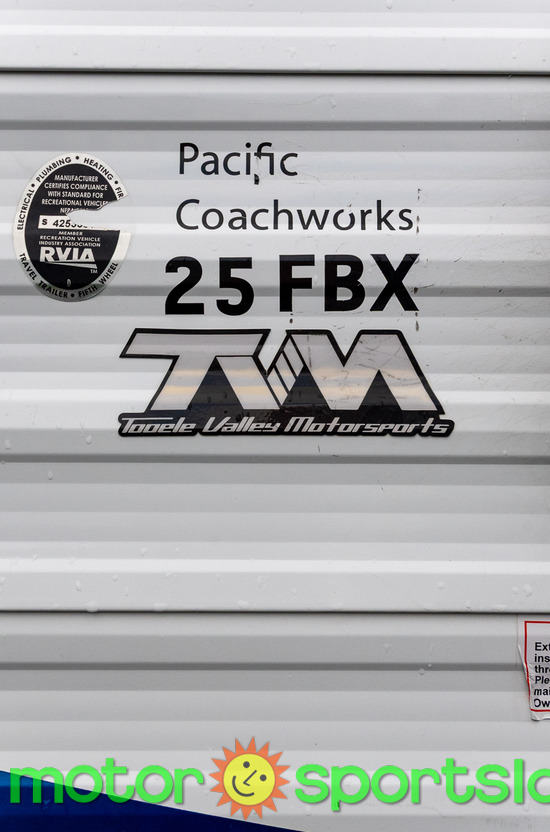 2017 Pacific Coachworks Sandsport 25FBX - Image 13