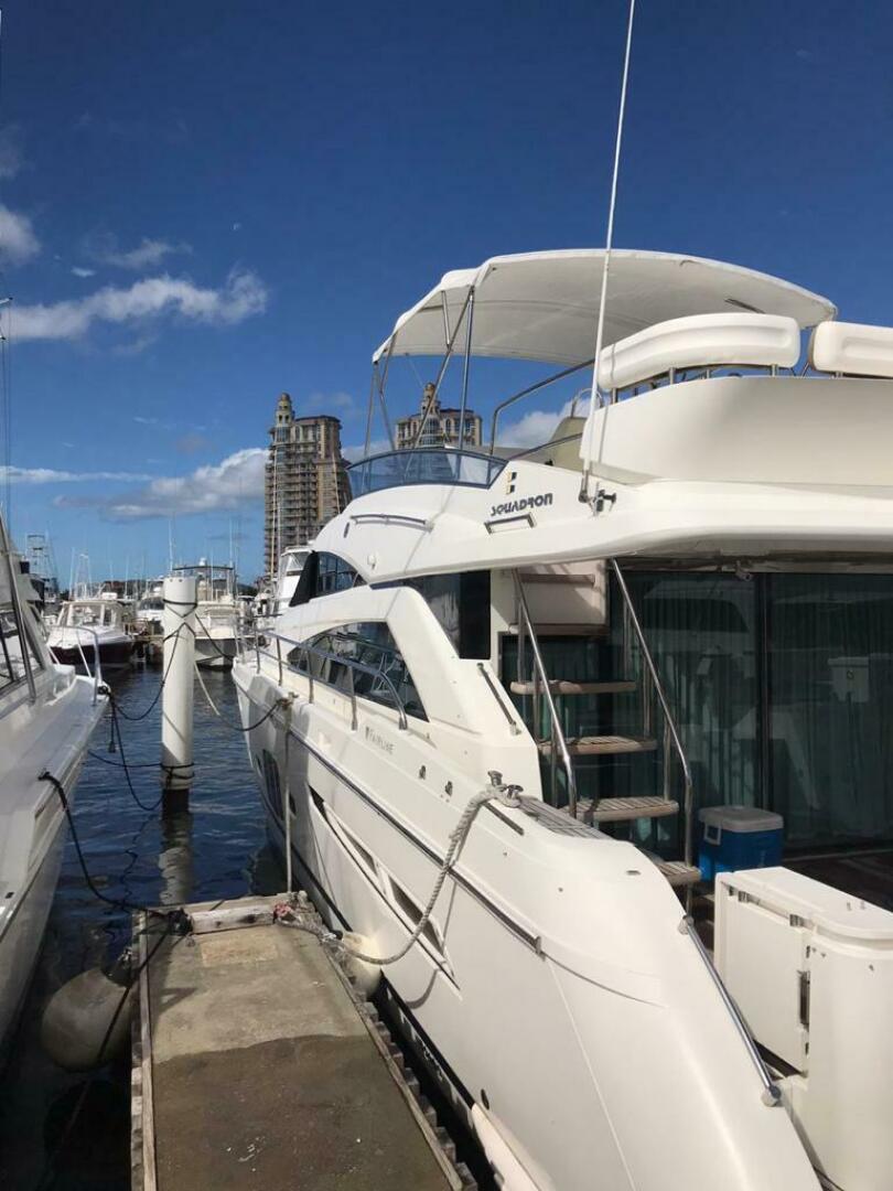 2010 Fairline Squadron 55 - Image 4
