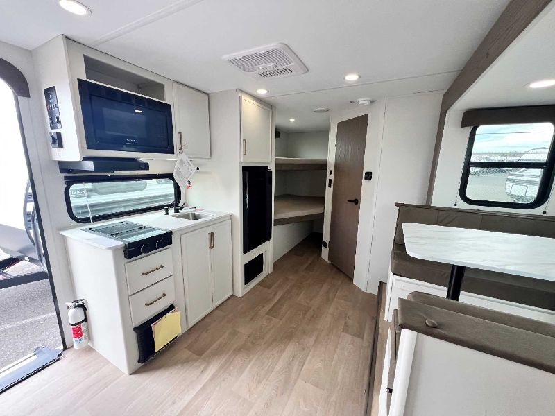 2026 Grand Design Transcend ONE 161DB - Image 7