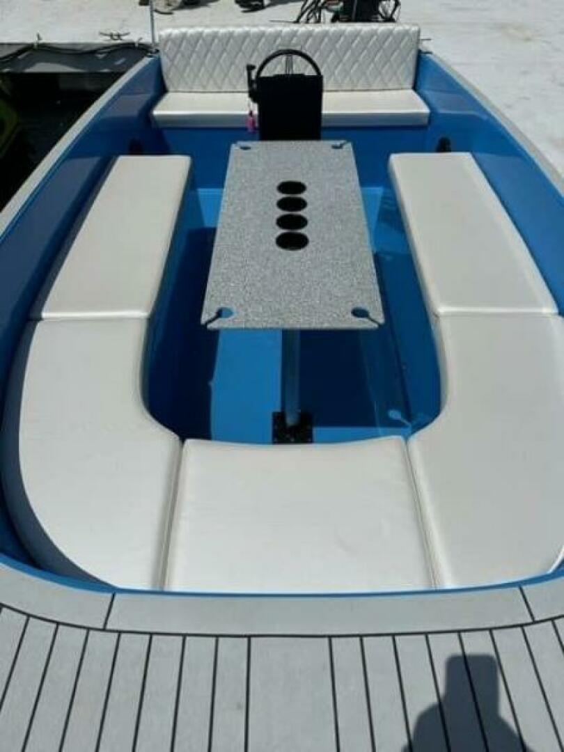 2024 Vision WX Tritoon - Image 96
