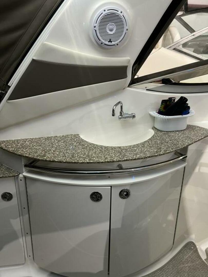 2008 Chaparral 350 Signature - Image 9